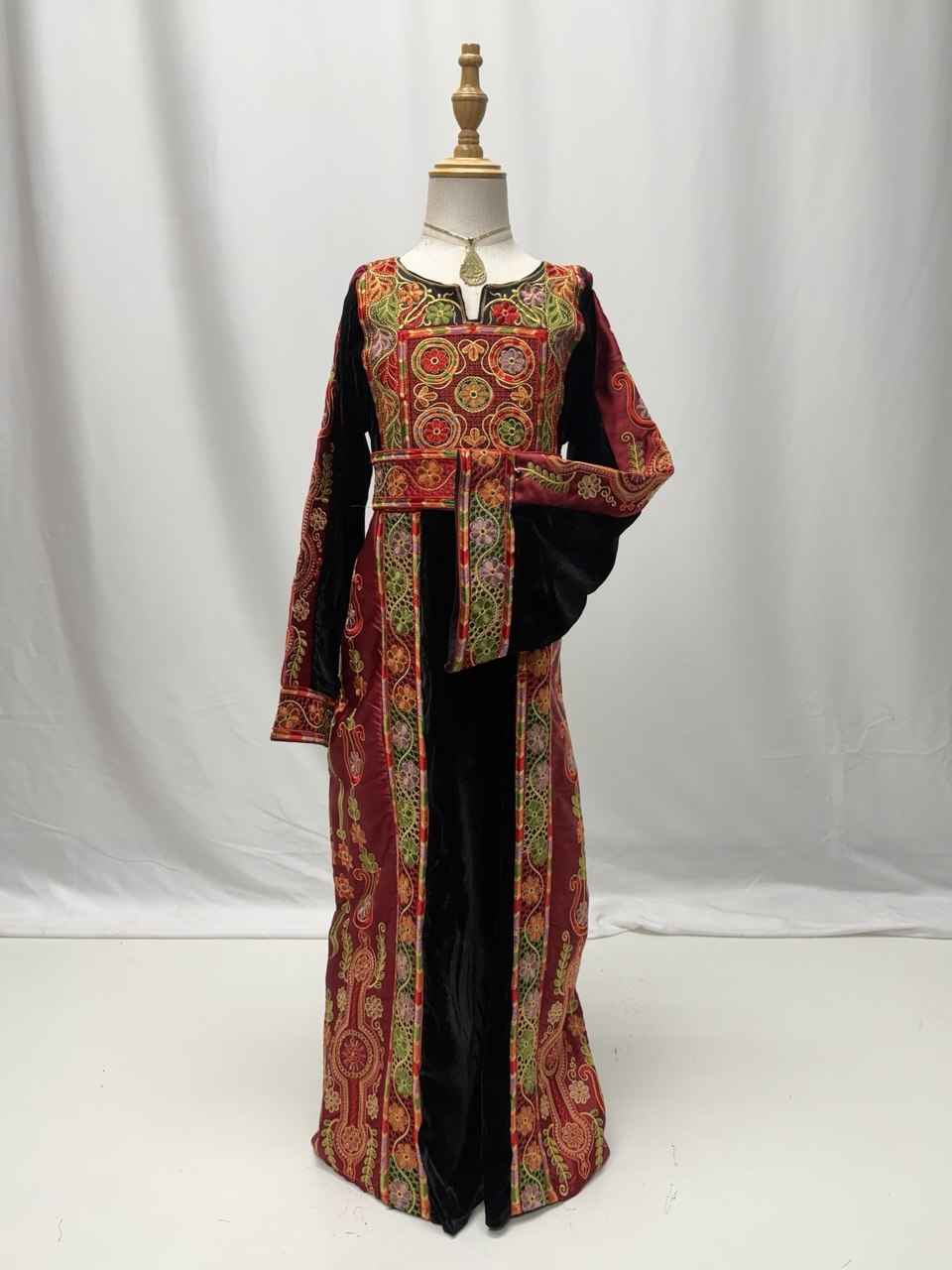 Andaleeb Heritage Kids’ Velvet Thobe