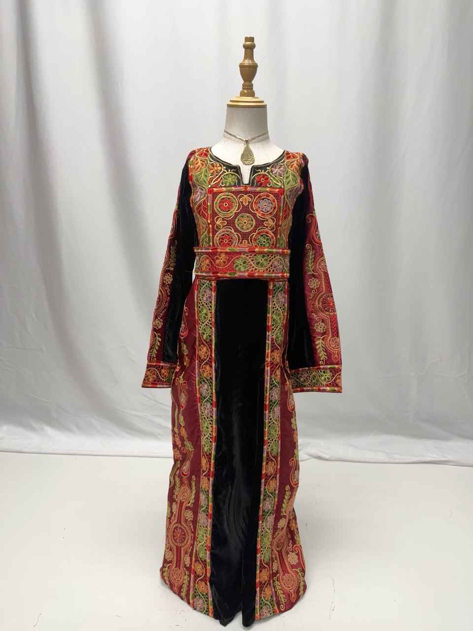 Andaleeb Heritage Kids’ Velvet Thobe