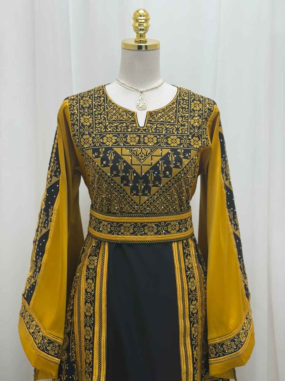 Noor Al Ard Satin Thobe