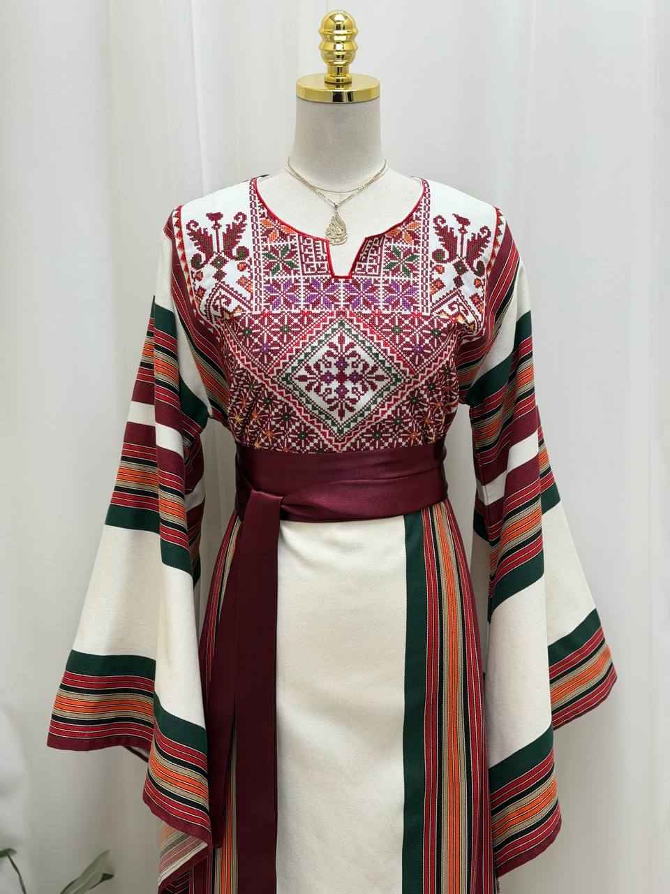 Susu Majdalawi Heritage Thobe