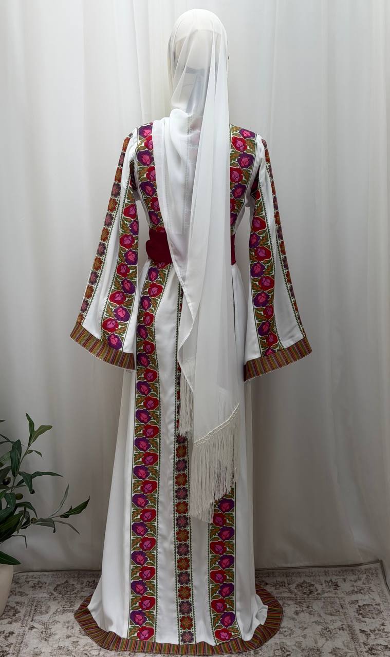 Lina Embroidered Thoub