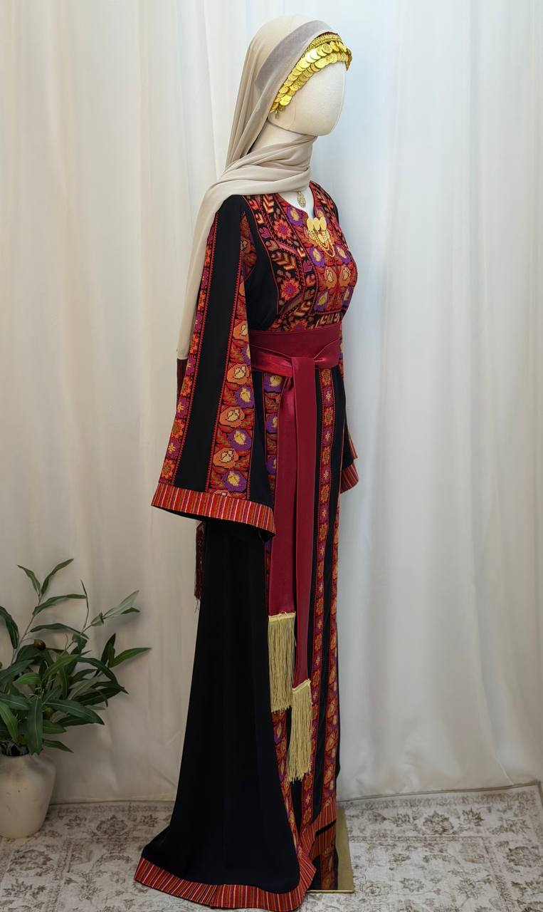 Lina Embroidered Thoub