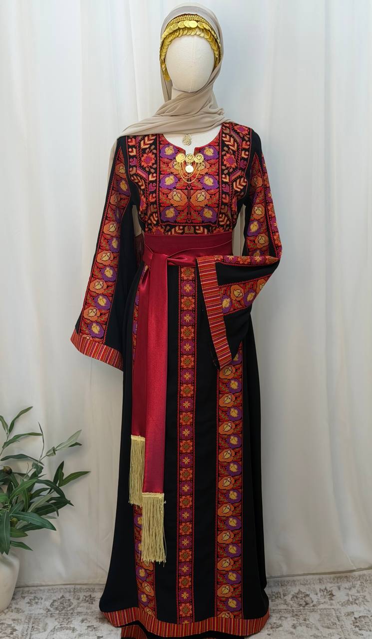 Lina Embroidered Thoub