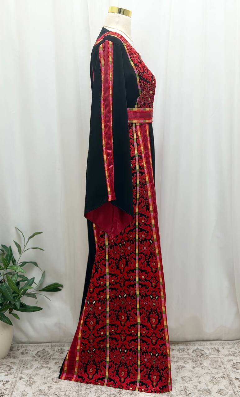 Farah Heritage Thoub