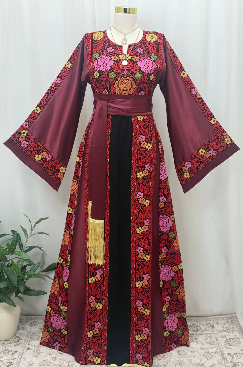 Yasmeen of Palestine Thoub