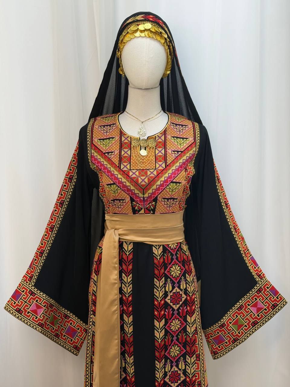 Sumaya Heritage Thoub