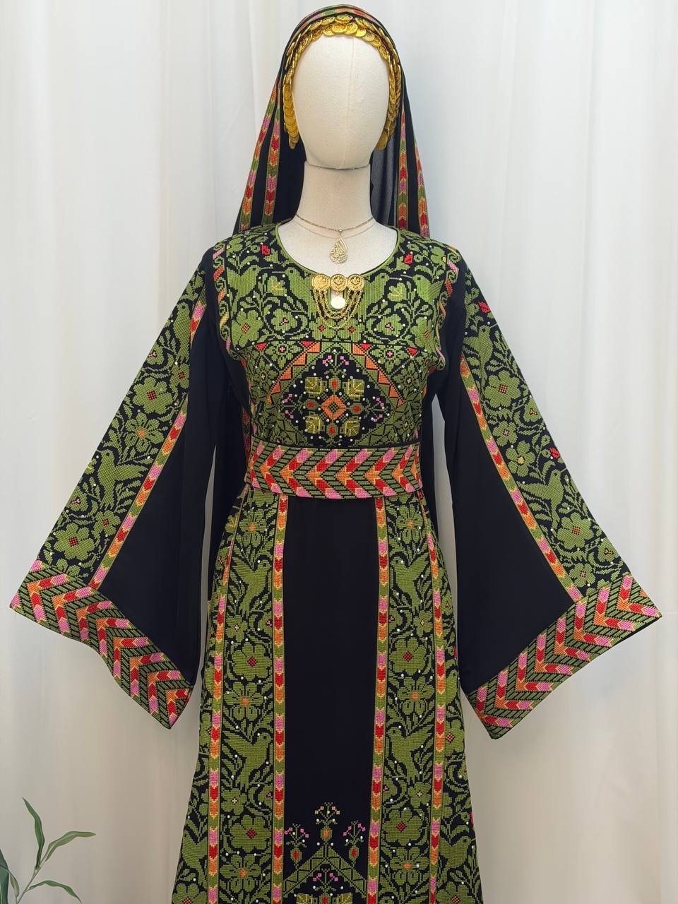 Safa Heritage Bird Thoub