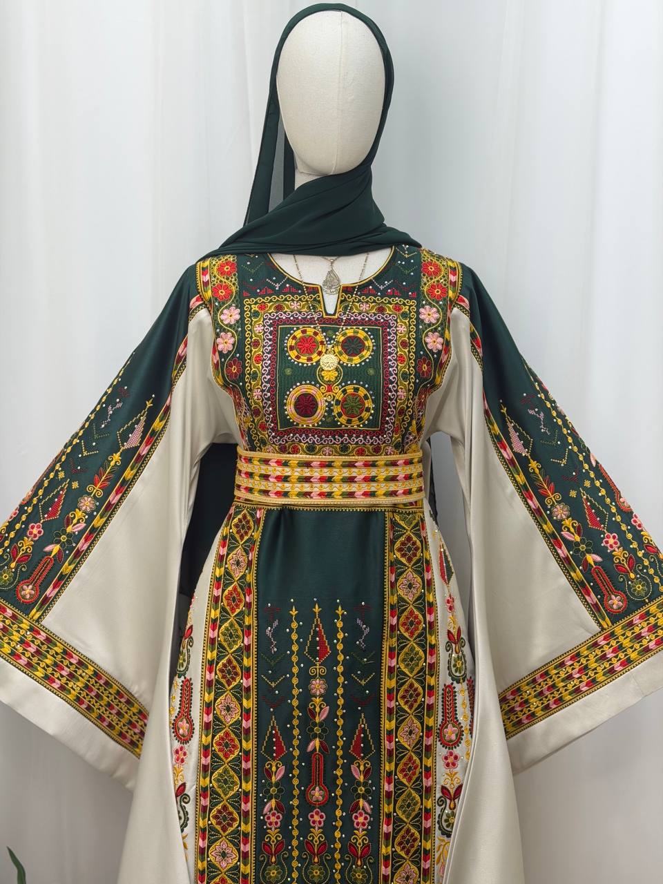 Nibal Malika Thobe – Long Abu Radan Style