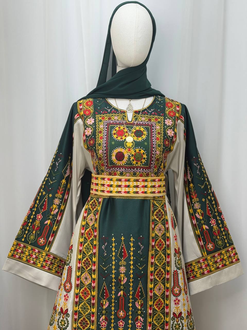 Nibal Malika Thobe – Long Abu Radan Style