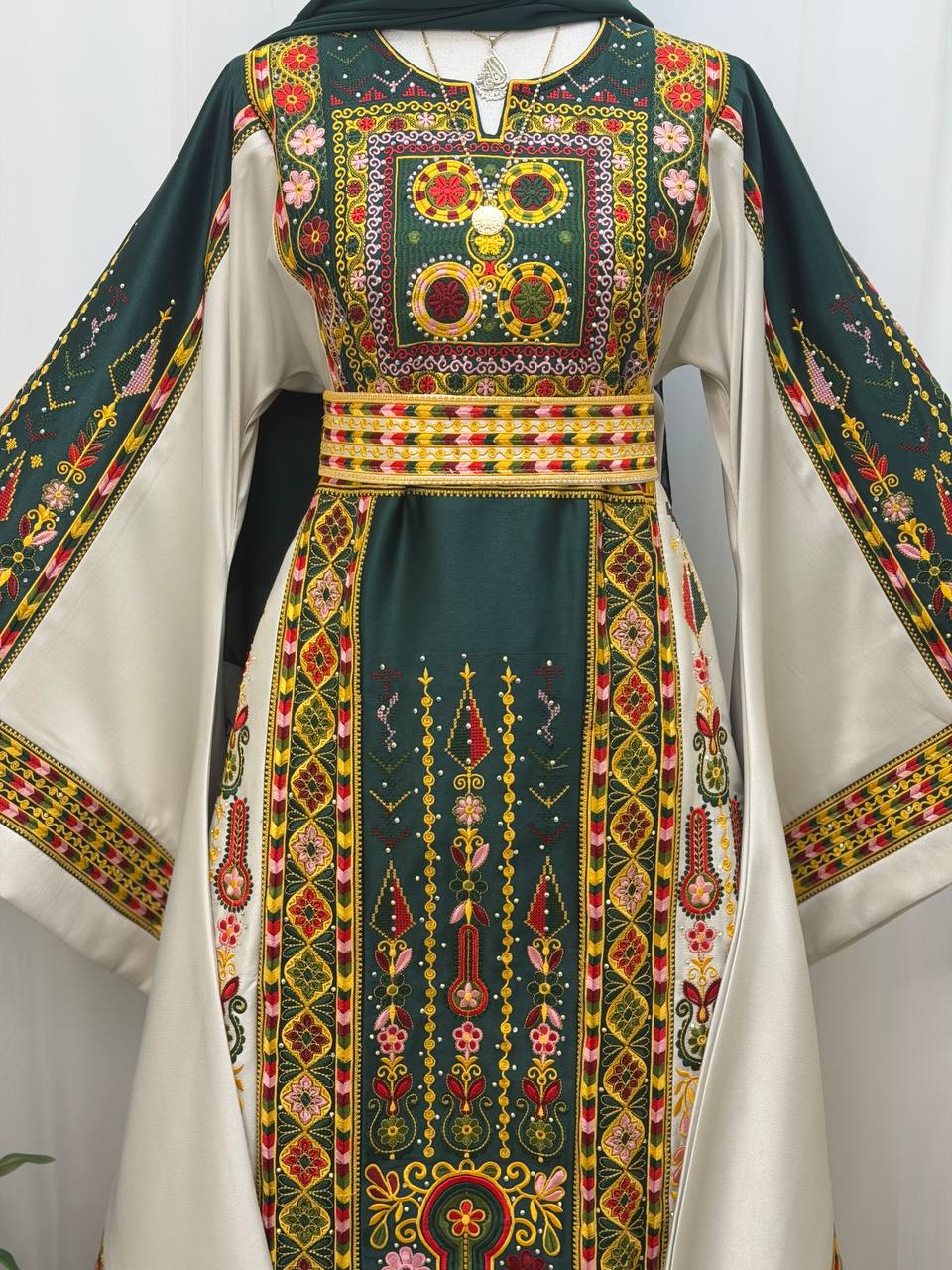 Nibal Malika Thobe – Long Abu Radan Style