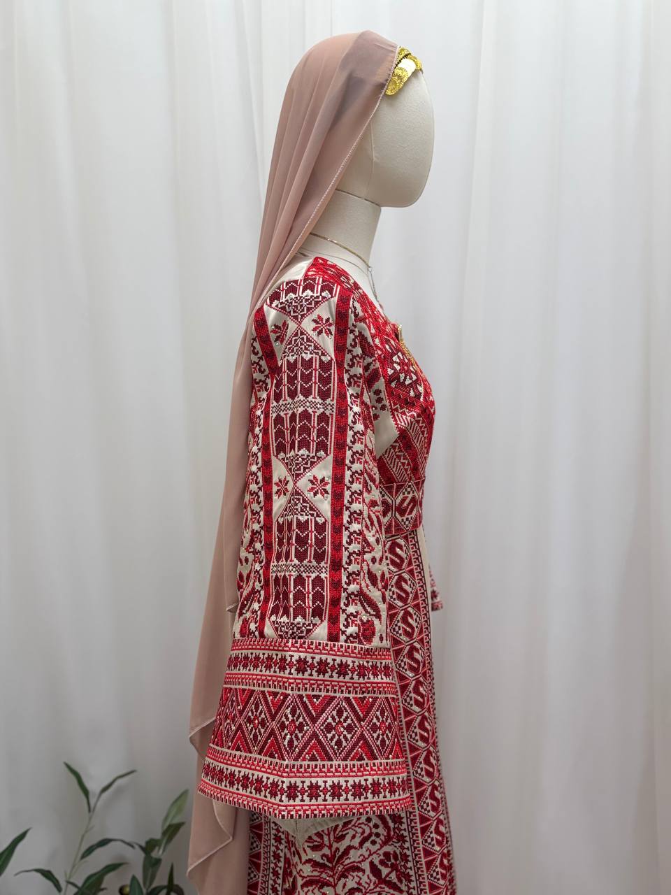 Sultana Heritage Thobe