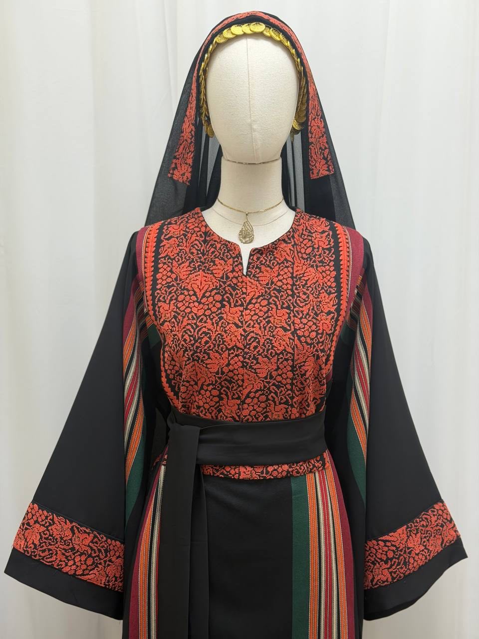 Thobe Qutouf Al-Karmel Hand Stitched