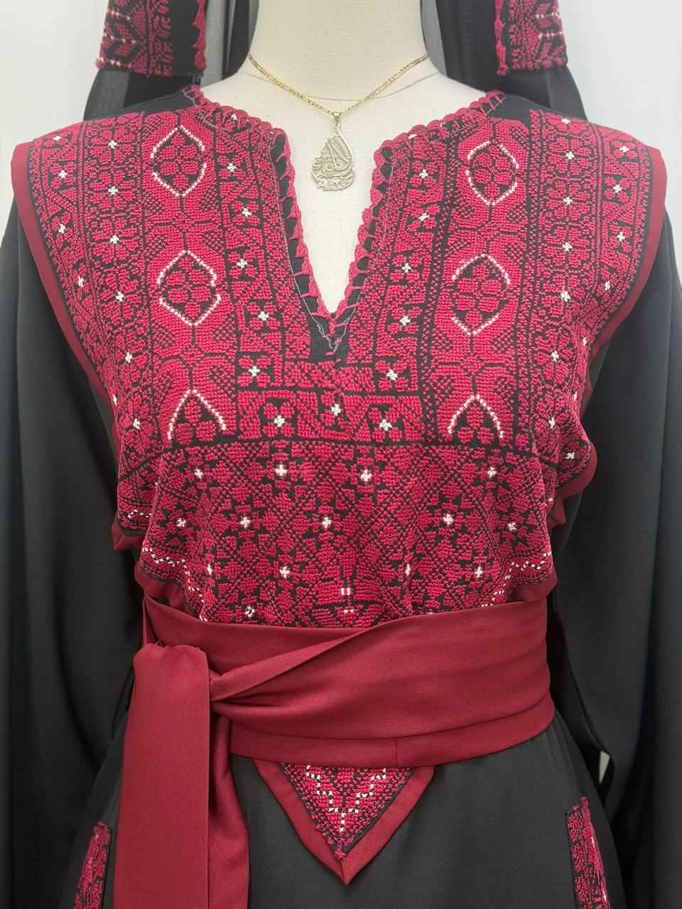 Karmel Al-Khalil Thobe
