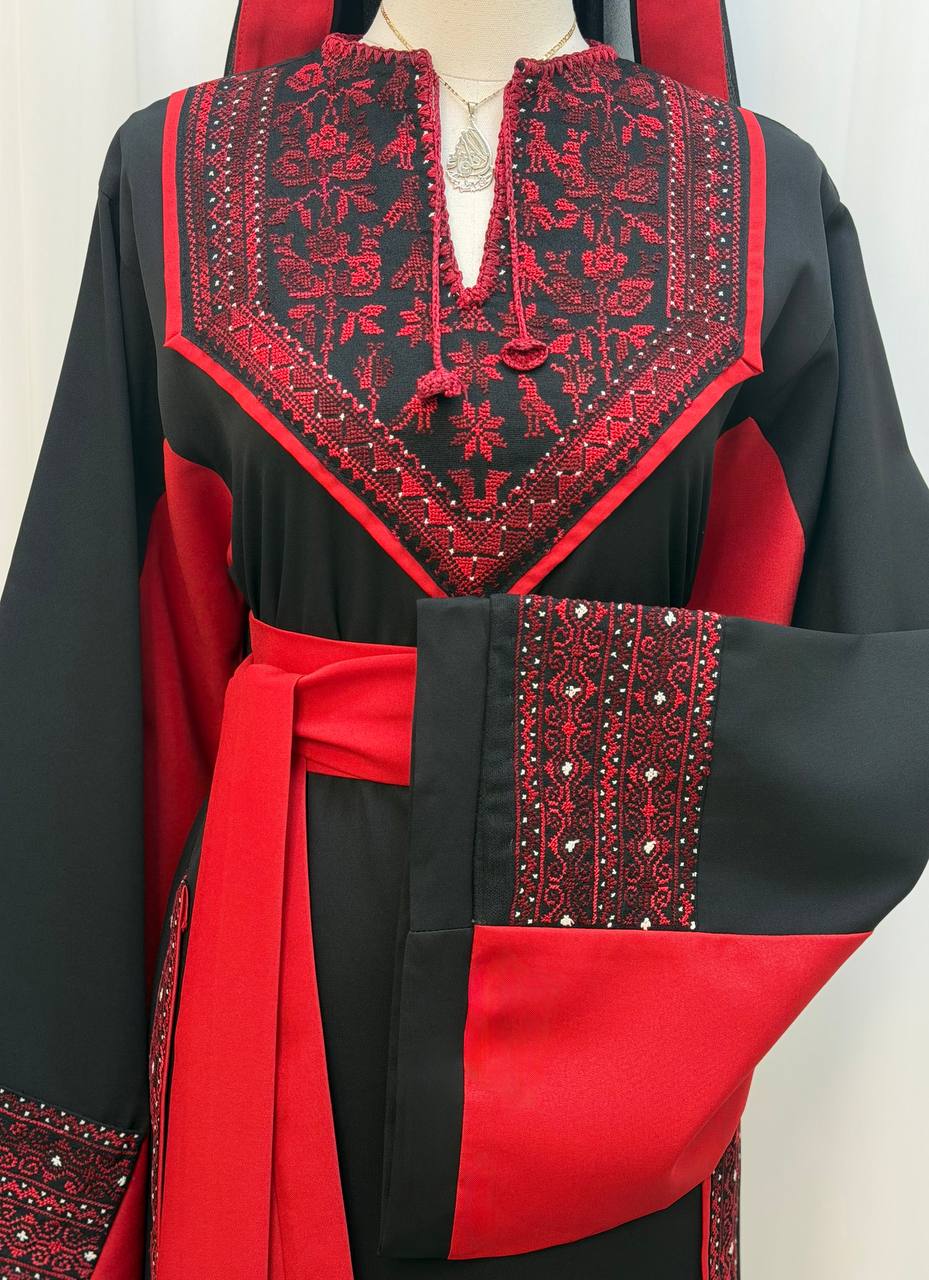 Thobe Laylat Al-Karmel