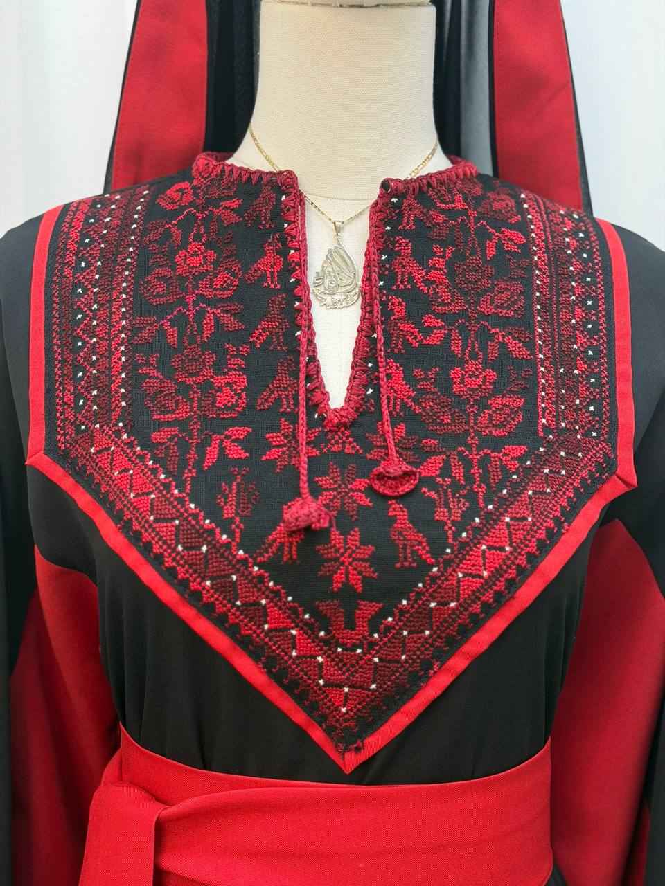 Thobe Laylat Al-Karmel