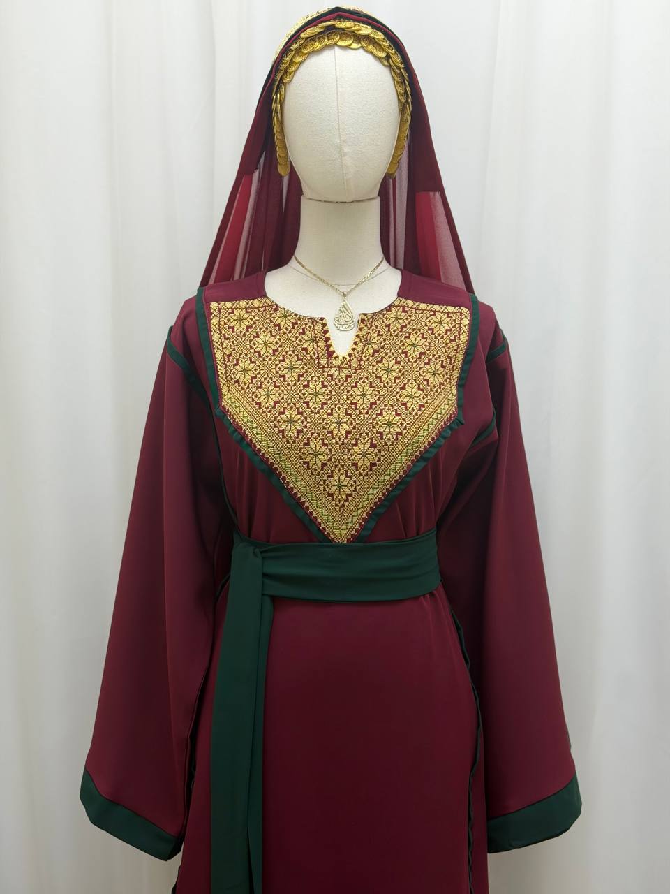 Karmel Al-Muluk Hand-Embroidered Thobe