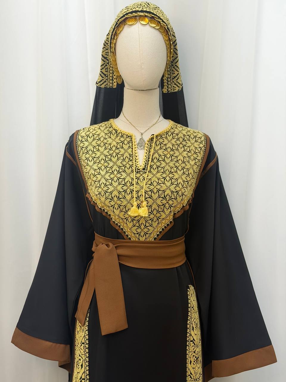 Golden Heritage Hand-Transferred Thobe