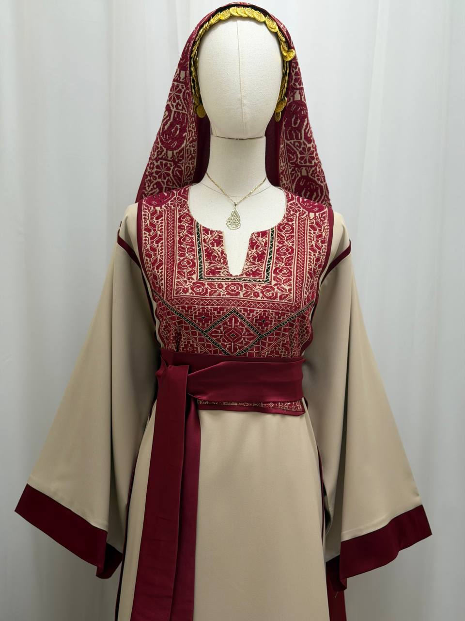 Thobe Crimson Heritage