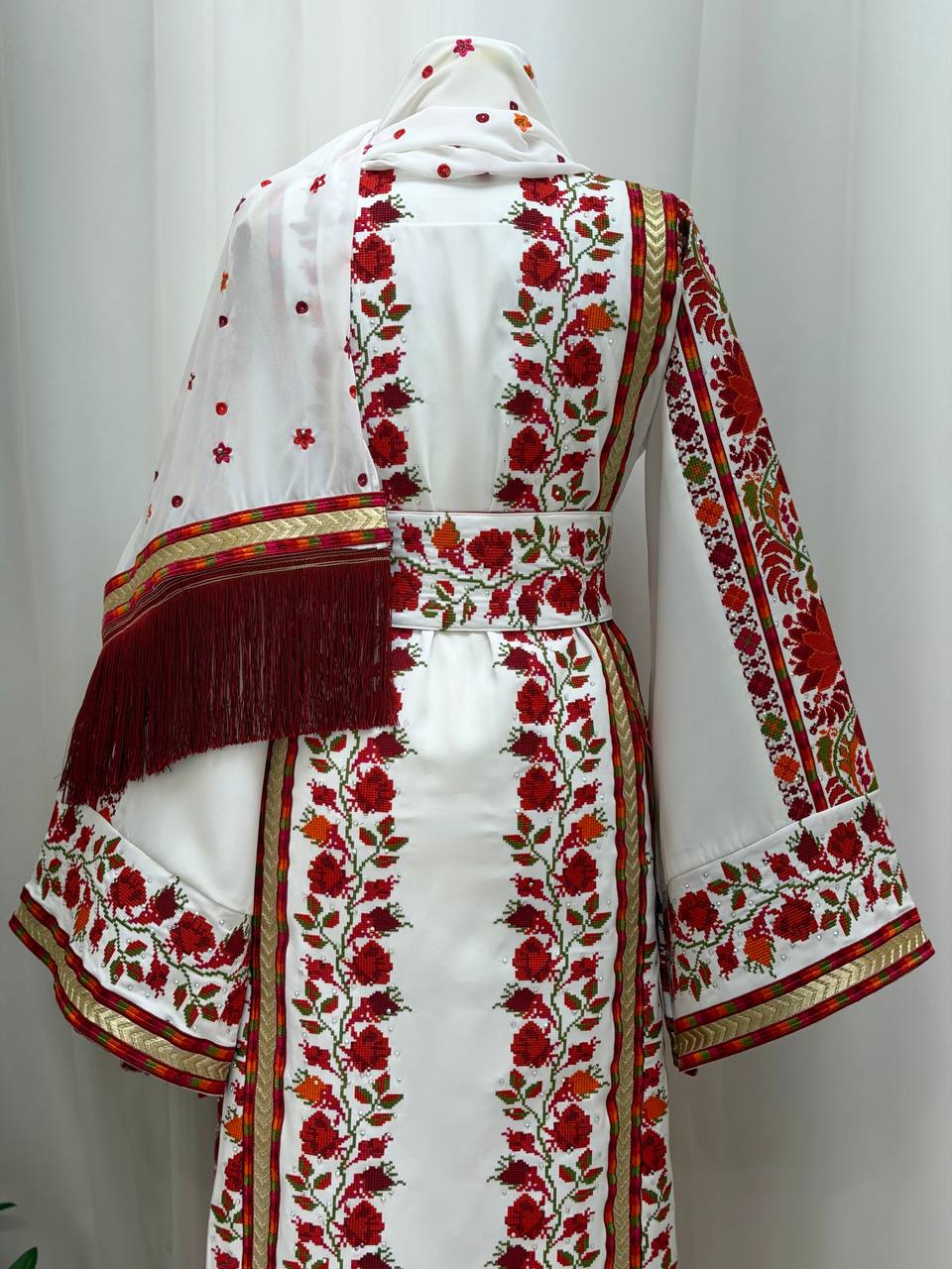 Raneem Bridal Thobe