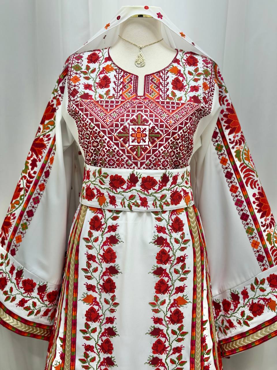 Raneem Bridal Thobe