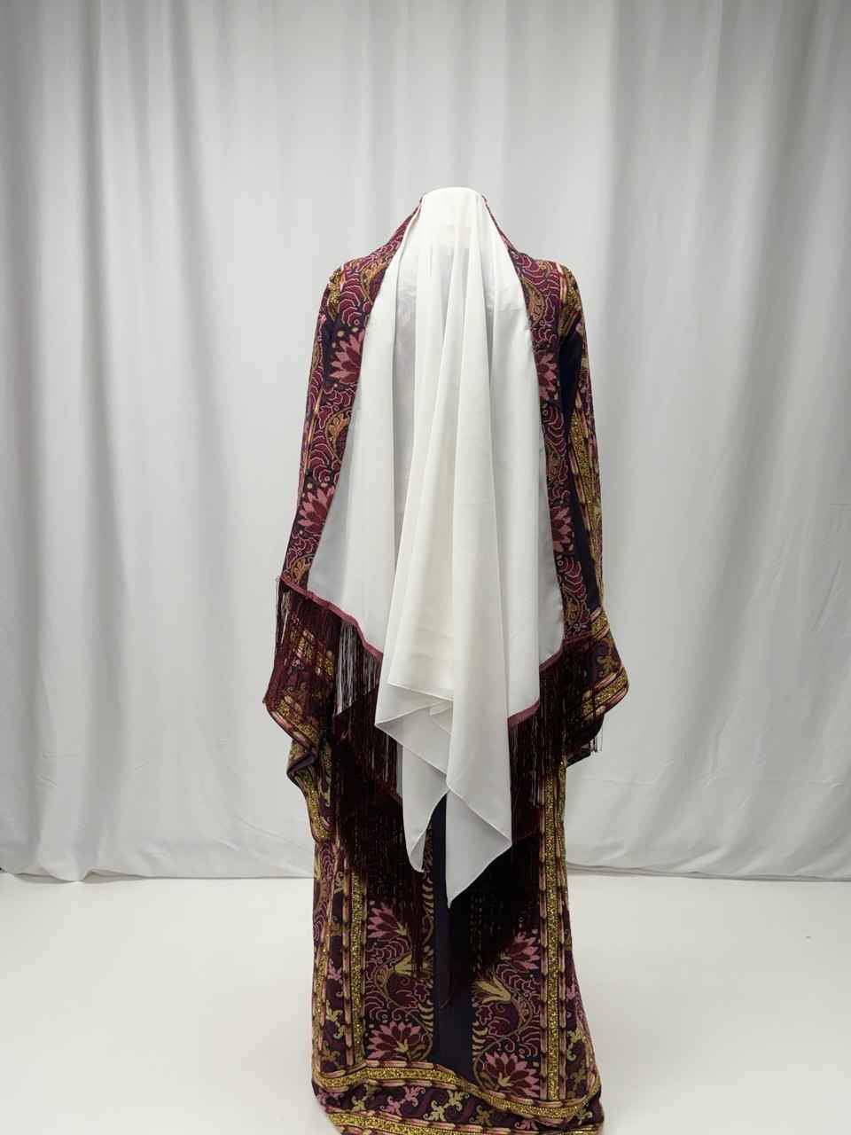 Wardat Al-Khalil Thobe
