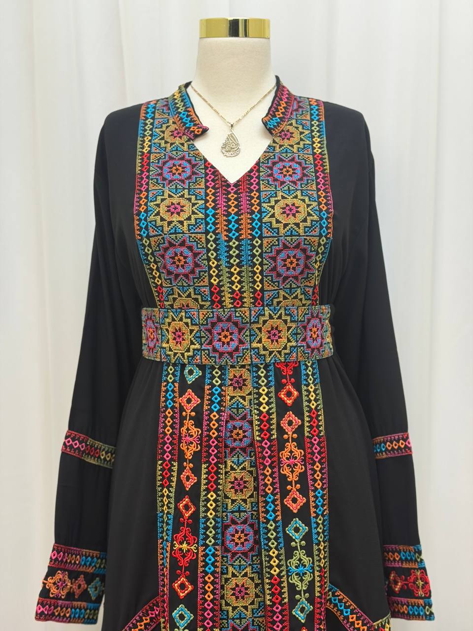 Hafsah Embroidered Palestinian Thoub