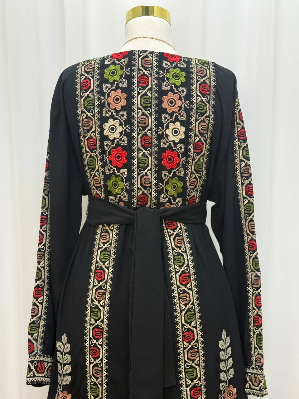 Samah" Embroidered Thobe