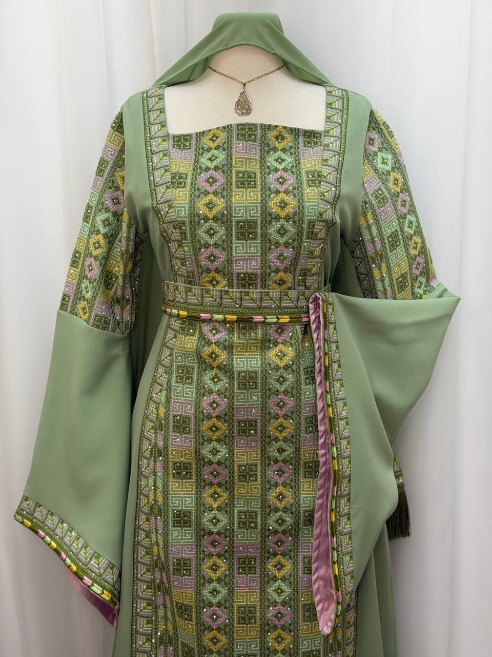 Layan Embroidered Couture Thobe