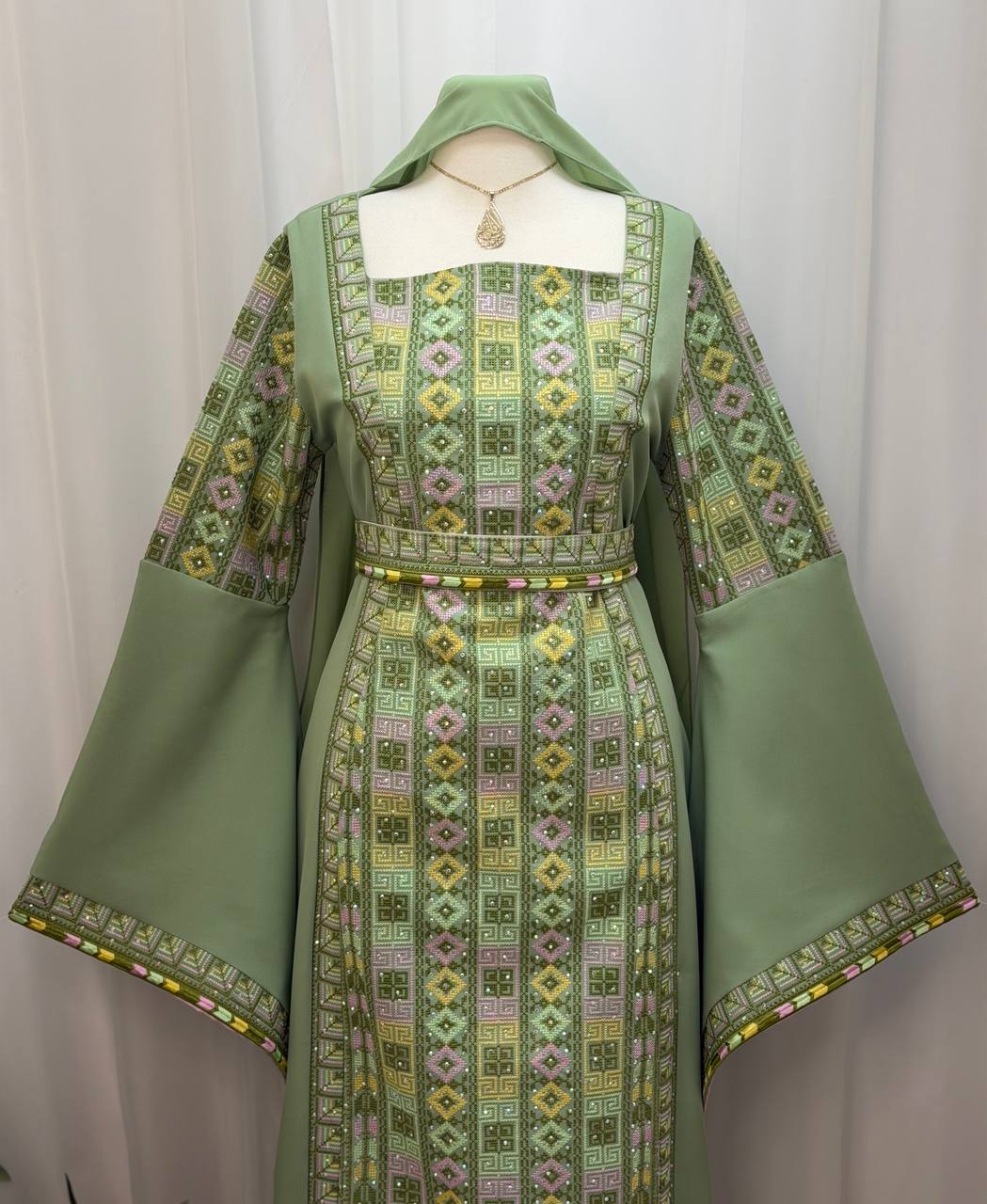 Layan Embroidered Couture Thobe