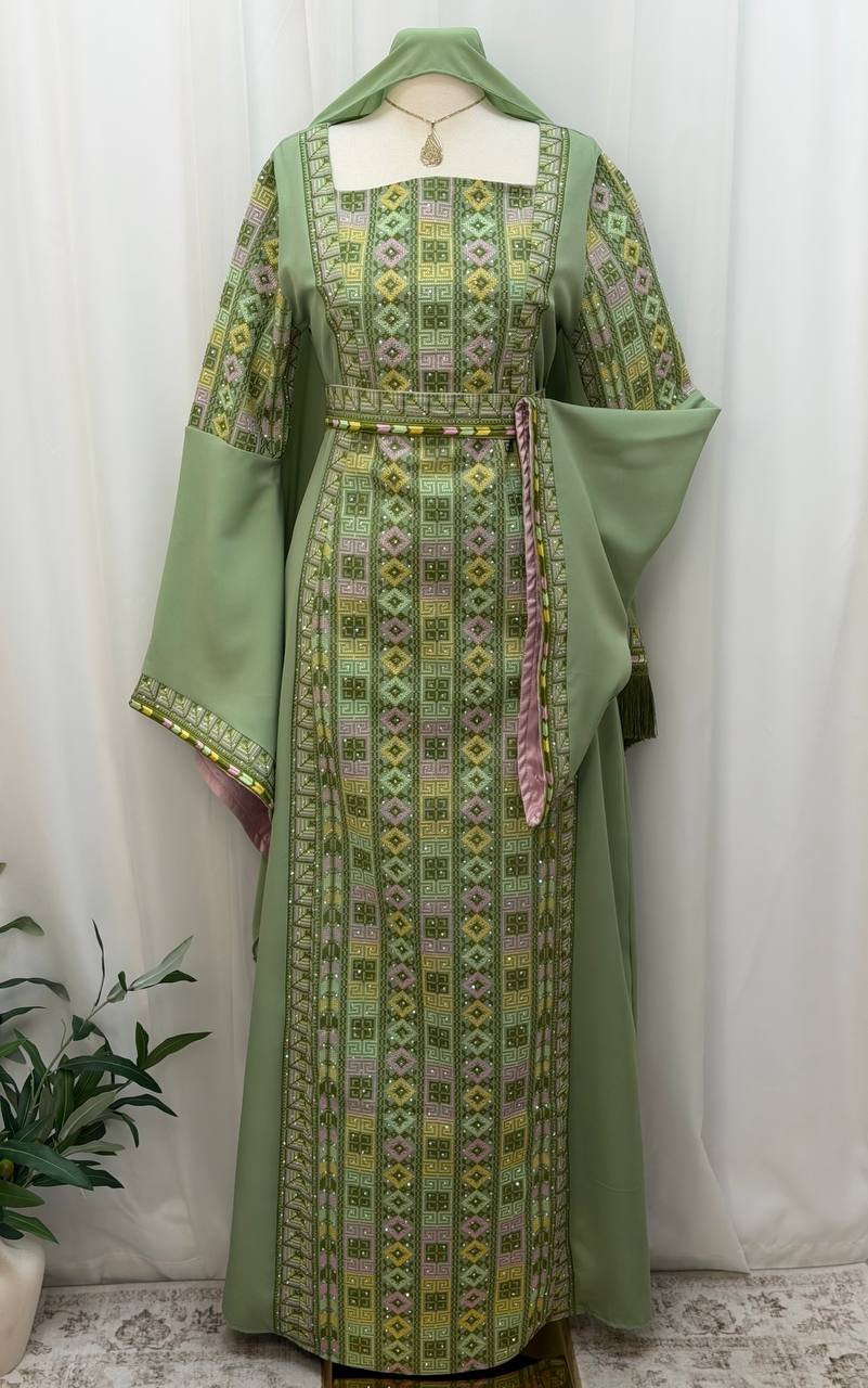 Layan Embroidered Couture Thobe