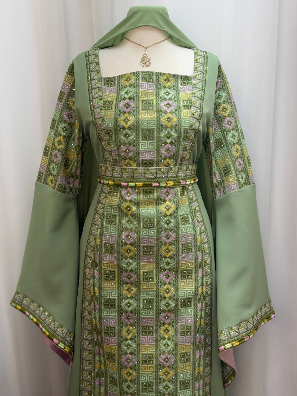 Layan Embroidered Couture Thobe