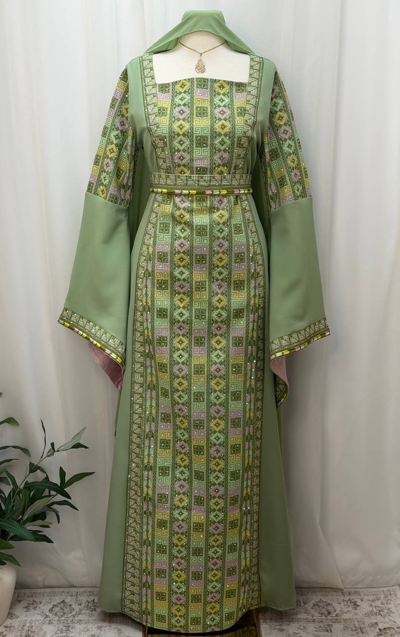 Layan Embroidered Couture Thobe
