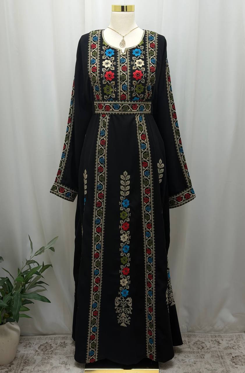 Noura Embroidered Thobe