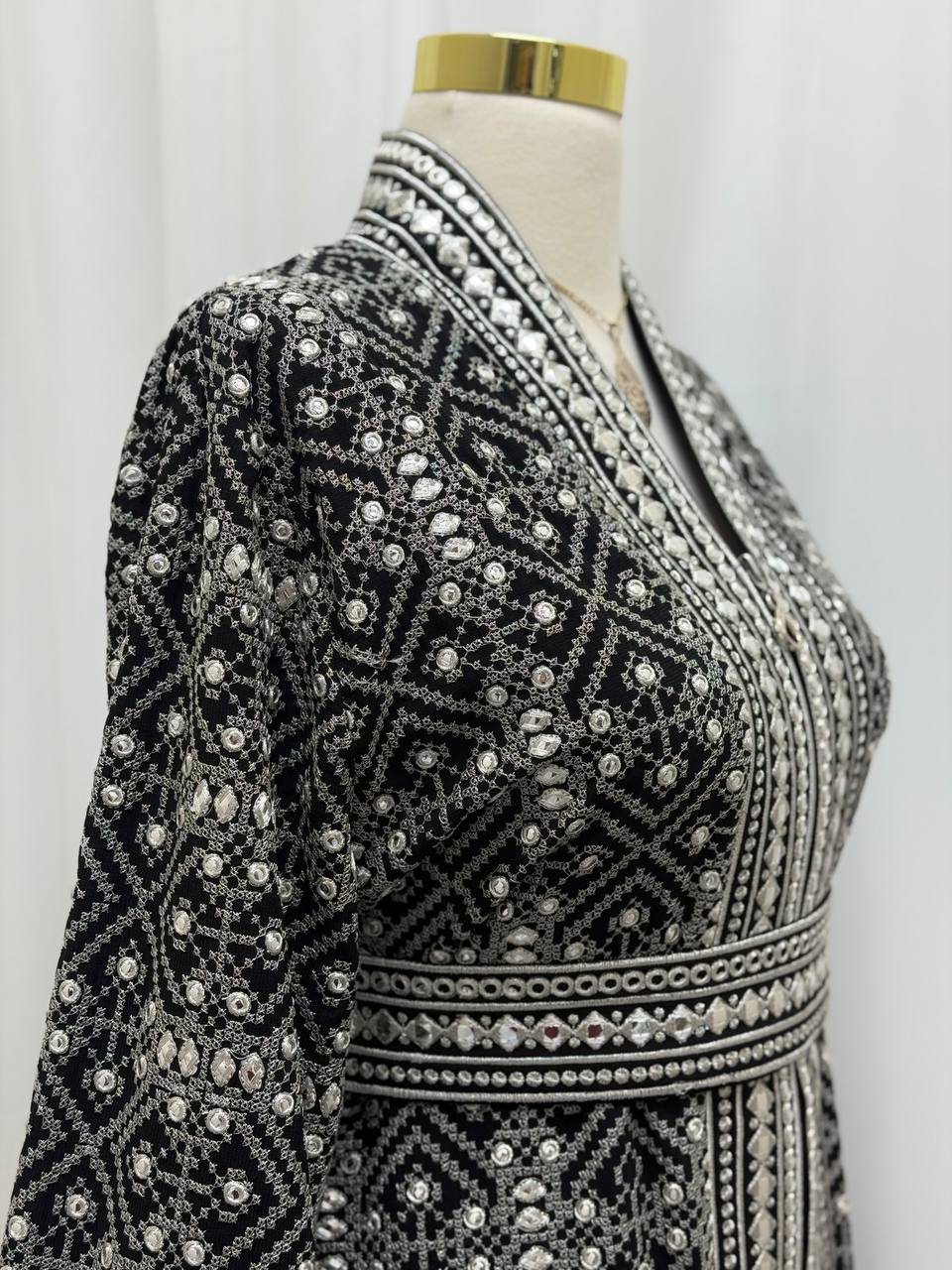 Marwa Embroidered Abaya Jacket