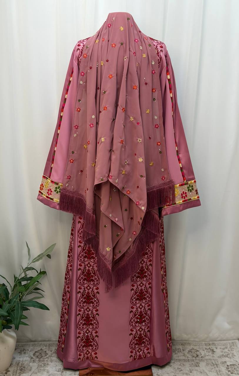 Randa Embroidered Thobe