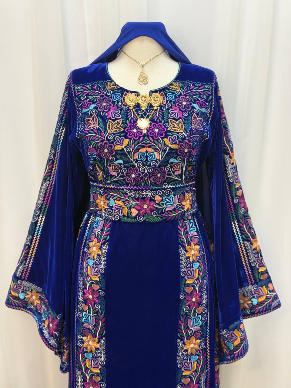 Noul Embroidered Velvet Thobe