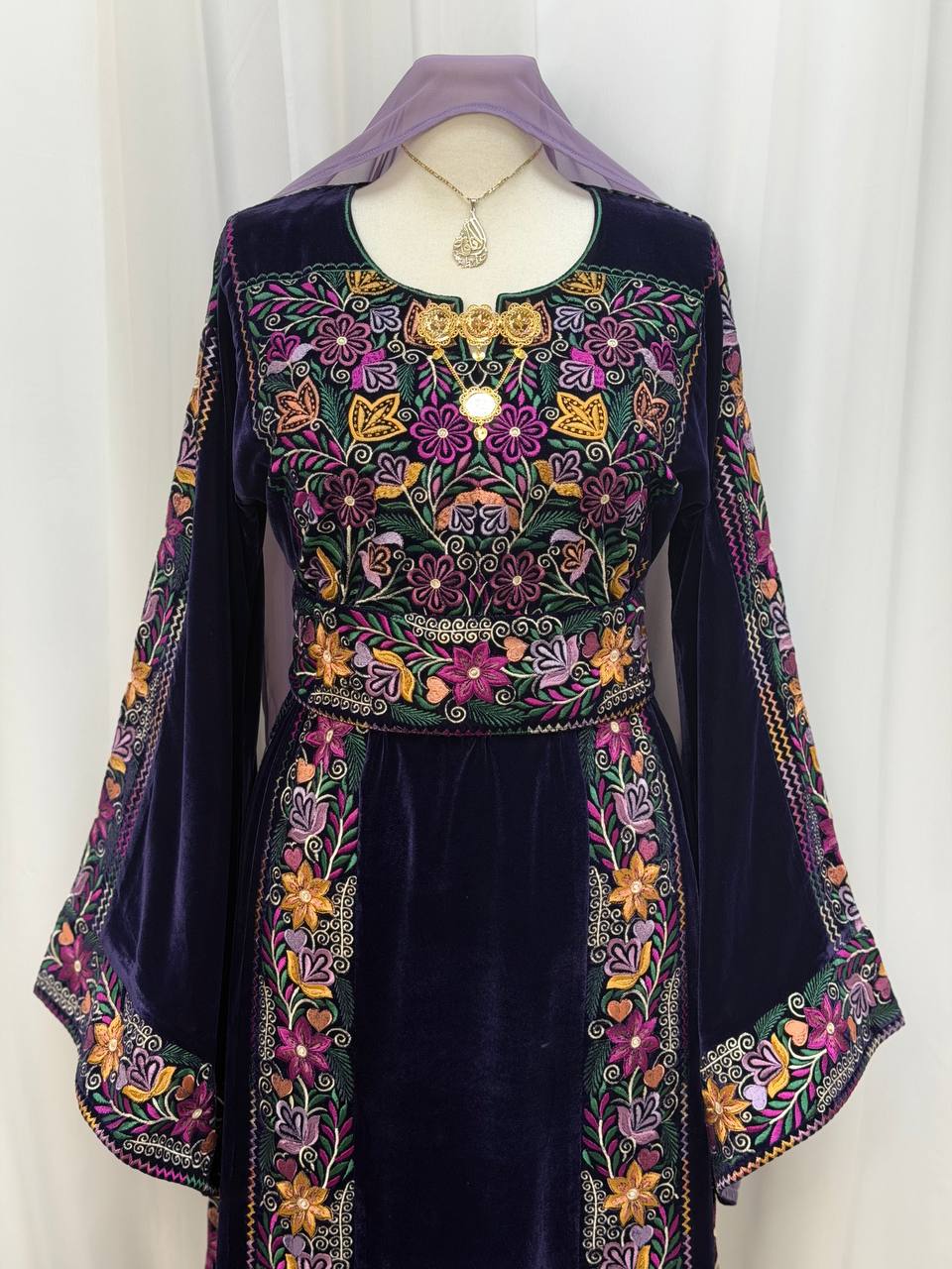 Noul Embroidered Velvet Thobe