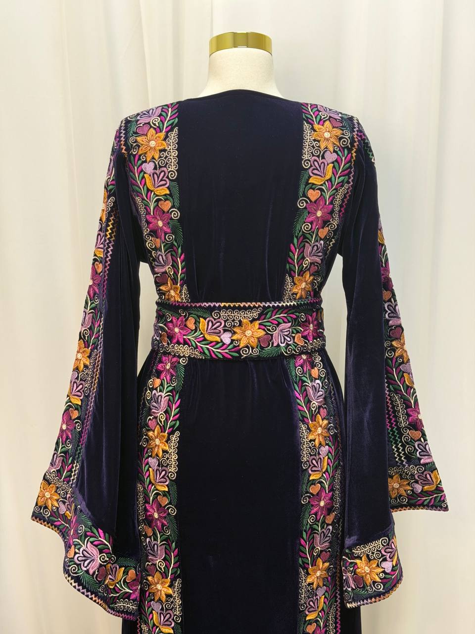 Noul Embroidered Velvet Thobe