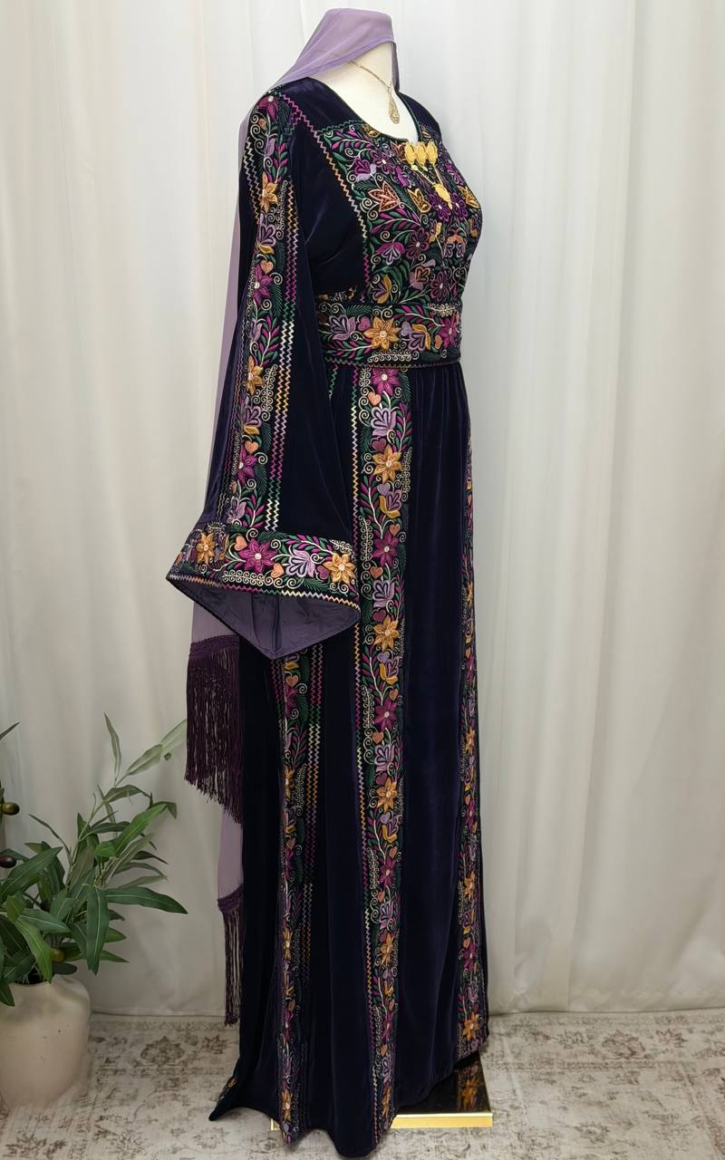 Noul Embroidered Velvet Thobe