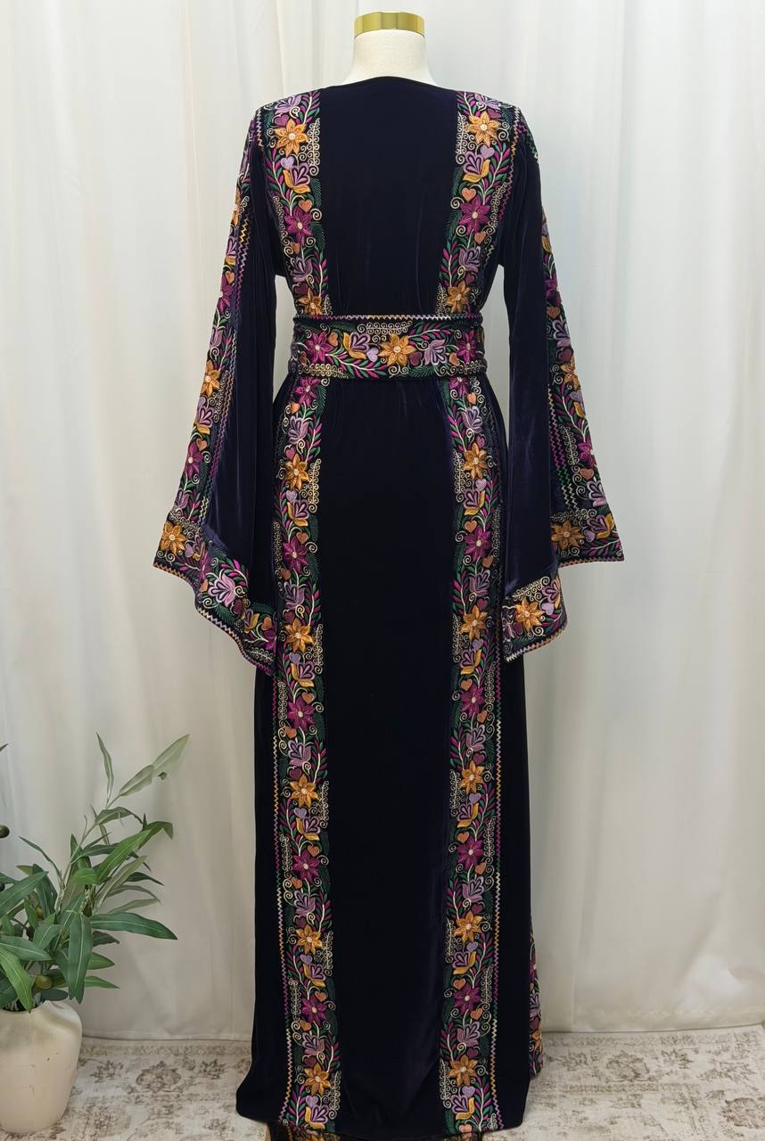 Noul Embroidered Velvet Thobe
