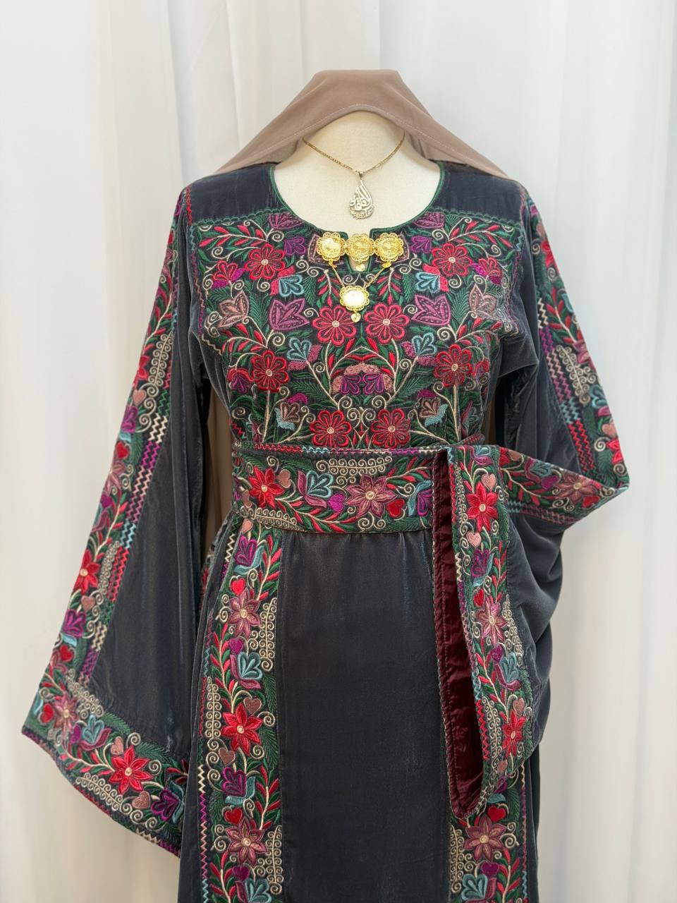 Noul Embroidered Velvet Thobe
