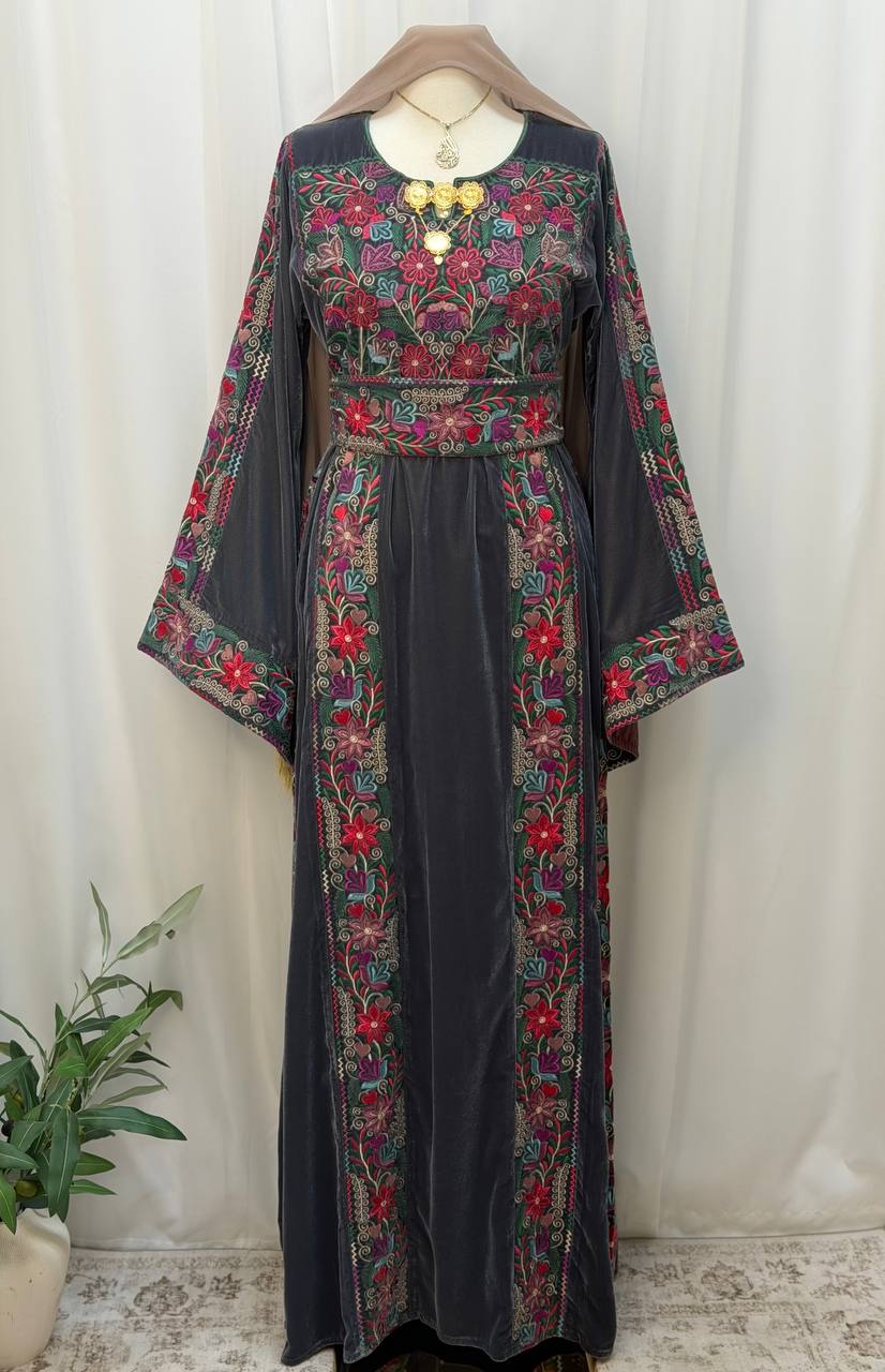 Noul Embroidered Velvet Thobe