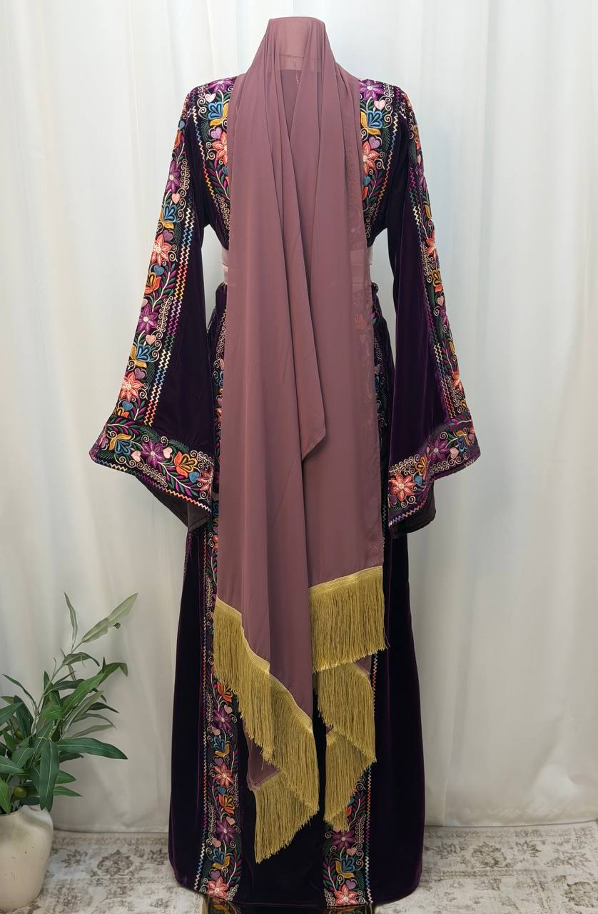 Noul Embroidered Velvet Thobe