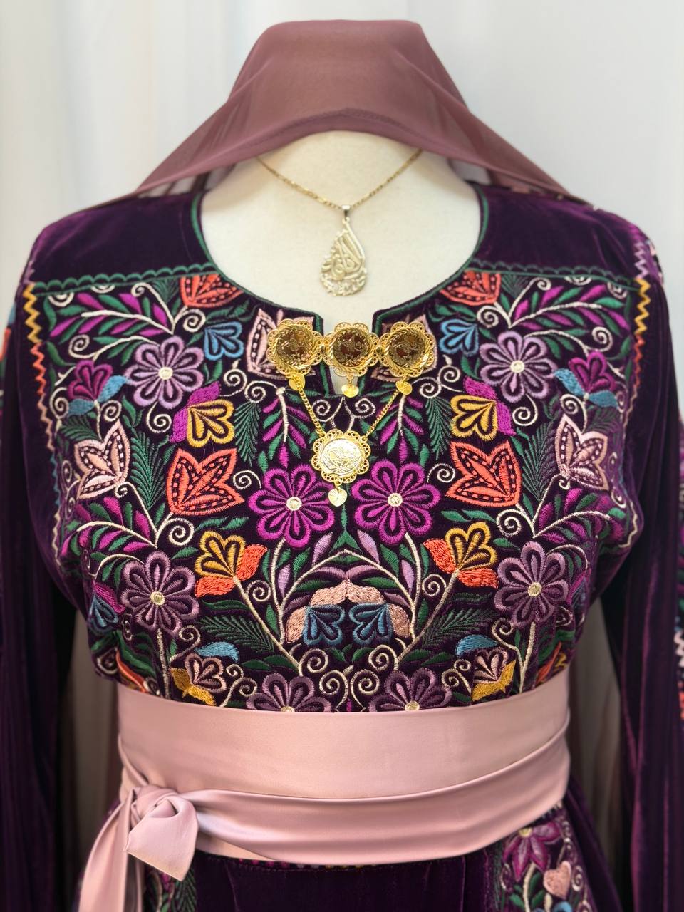 Noul Embroidered Velvet Thobe