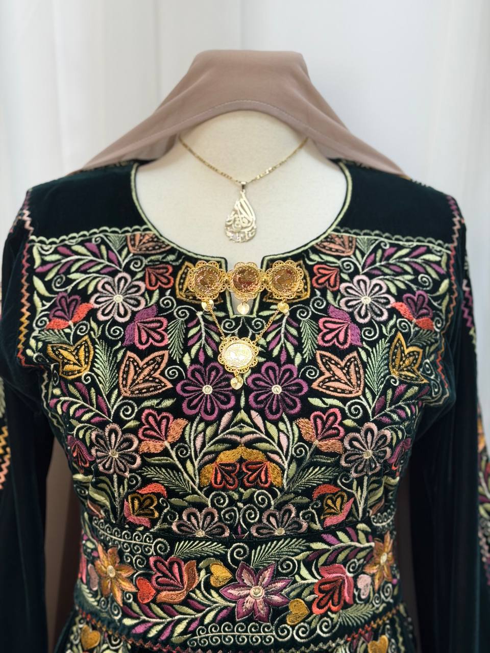 Noul Embroidered Velvet Thobe