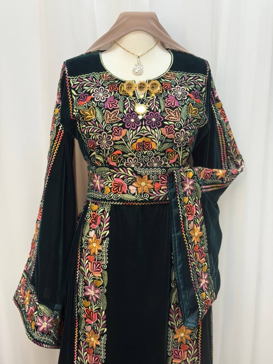 Noul Embroidered Velvet Thobe