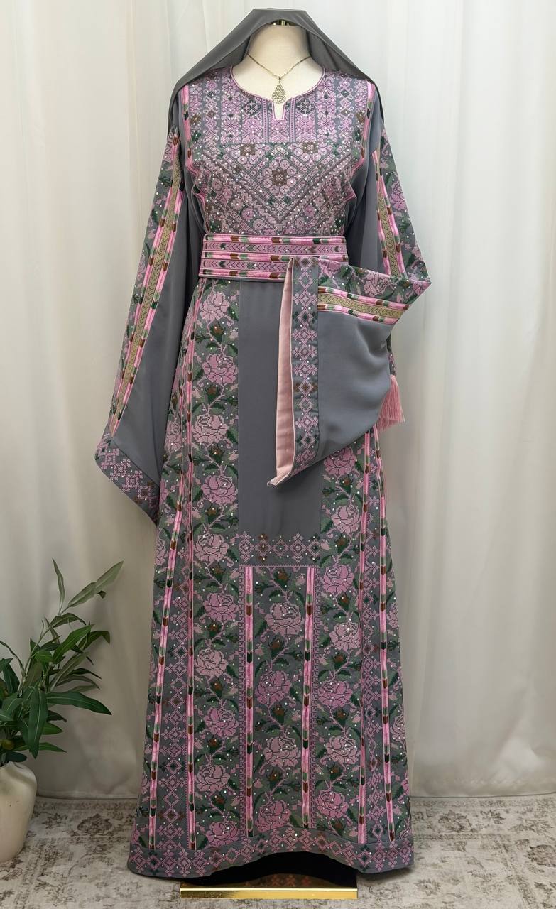 Faten Embroidered Thobe – Plus Size