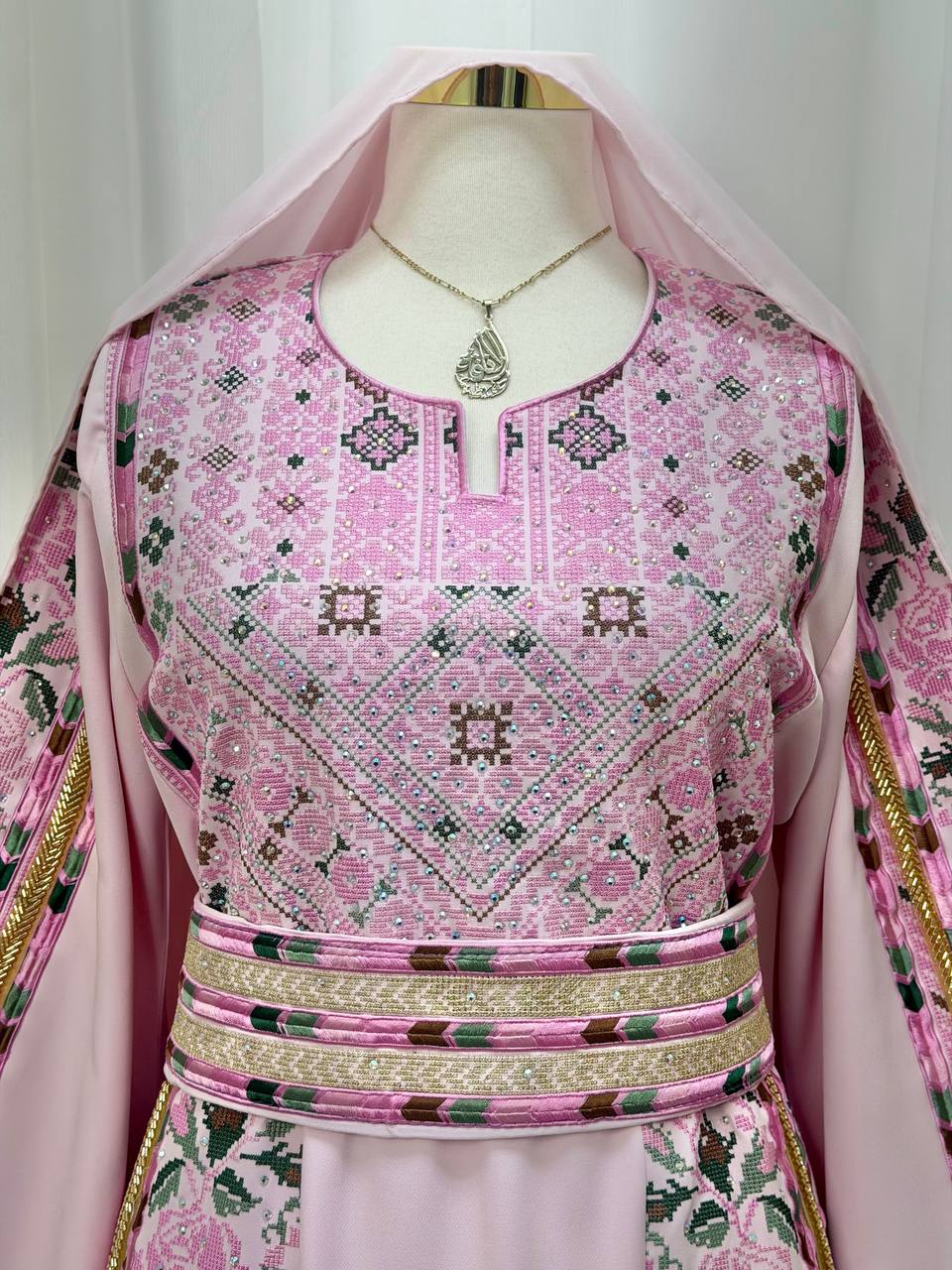 Dejan Embroidered Thobe with Beaded Manajel Details