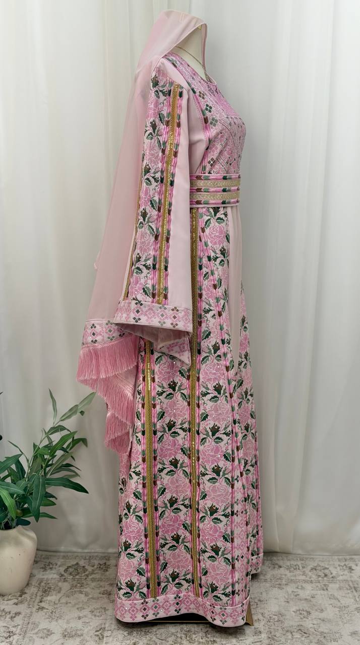 Dejan Embroidered Thobe with Beaded Manajel Details