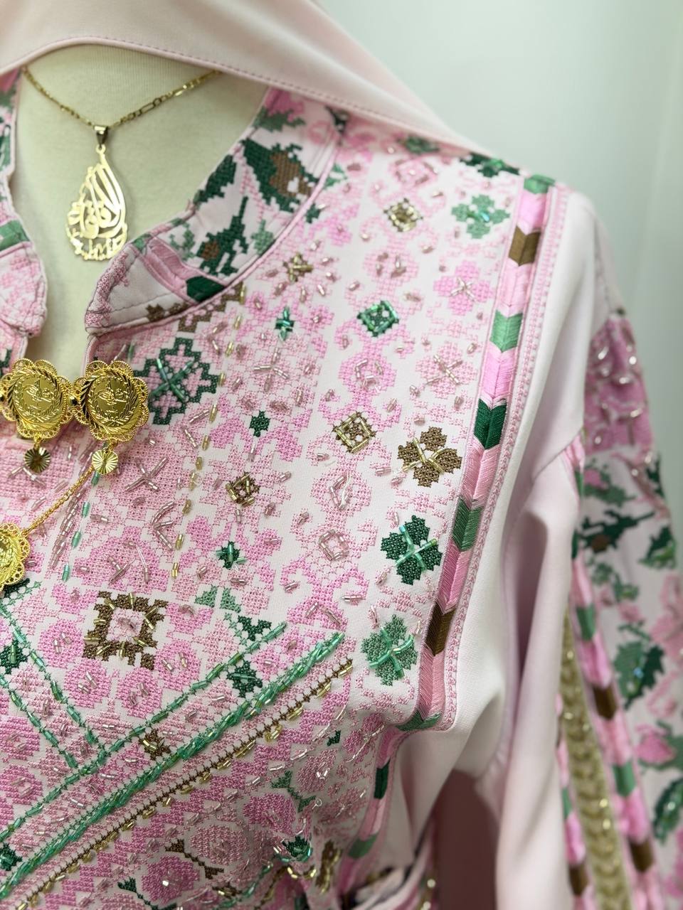 Hadeel Embroidered Thoub